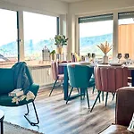 アパート Balkon Mit Schwarzwaldblick, Hunde Frei, Tischfussball, Parkplatz, Familienfreundlich *