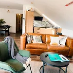 Balkon Mit Schwarzwaldblick, Hunde Frei, Tischfussball, Parkplatz, Familienfreundlich