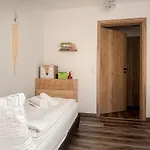 Balkon Mit Schwarzwaldblick, Hunde Frei, Tischfussball, Parkplatz, Familienfreundlich 蒂蒂湖-新城