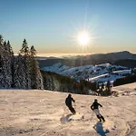 Balkon Mit Schwarzwaldblick, Hunde Frei, Tischfussball, Parkplatz, Familienfreundlich Апартаменты *