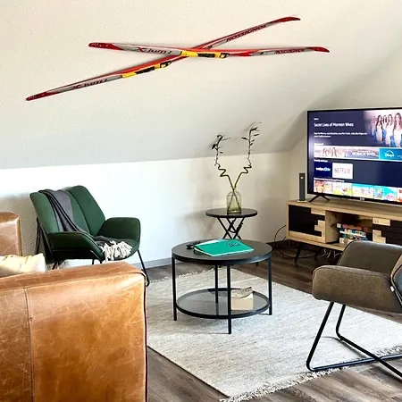 Mariposa Stays, Seenaehe, Balkon, Tischfussball & Parken Apartment Titisee-Neustadt