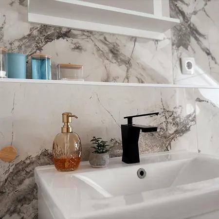 Appartement Balkon Mit Schwarzwaldblick, Hunde Frei, Tischfussball, Parkplatz, Familienfreundlich